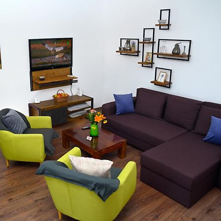 Mirvana Apartments Metheor Executive Suite Timişoara Buitenkant foto
