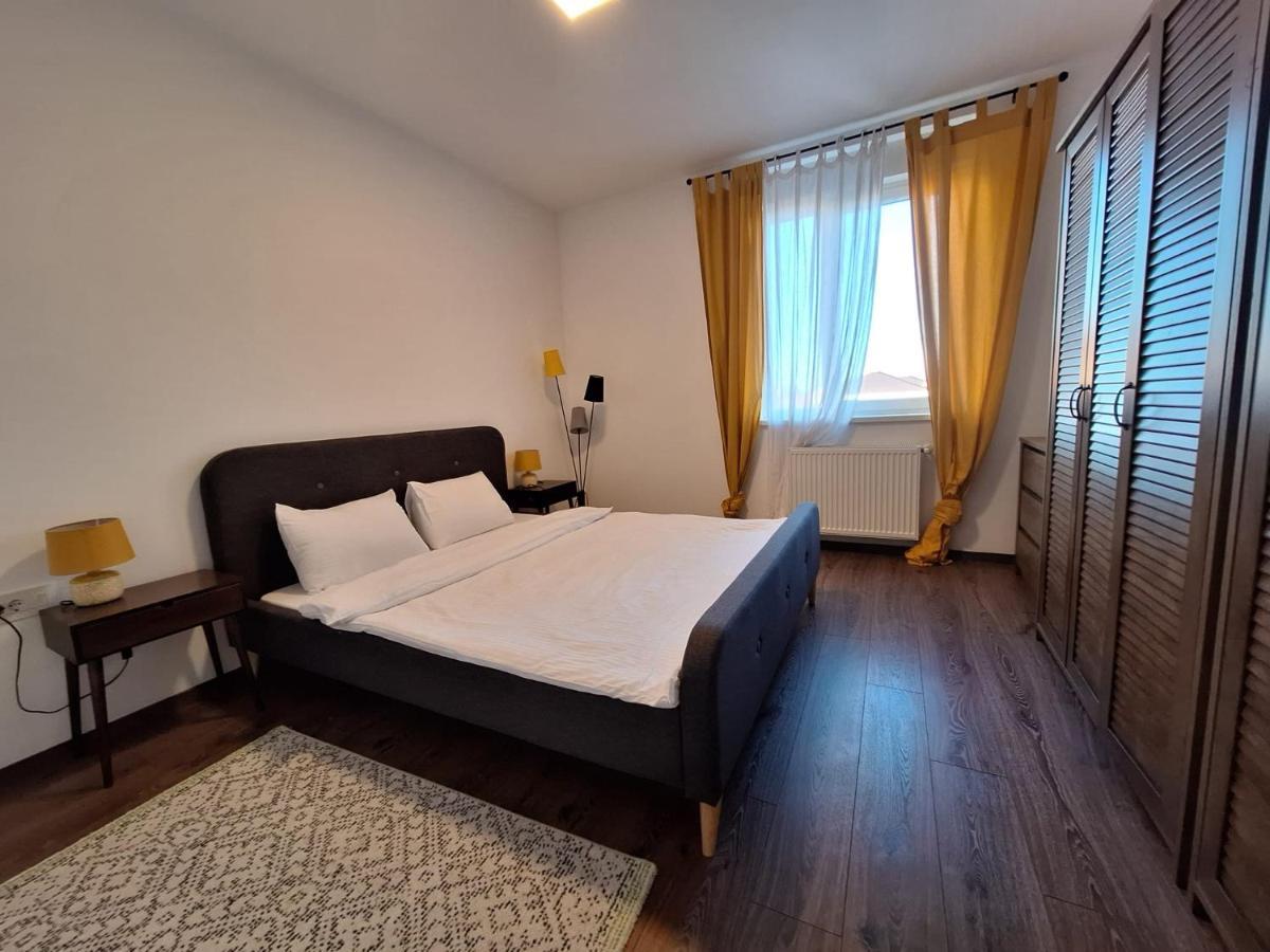 Mirvana Apartments Metheor Executive Suite Timişoara Buitenkant foto