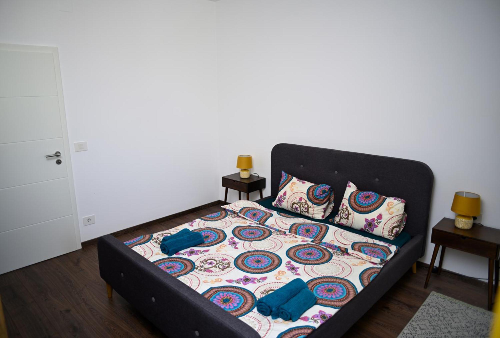 Mirvana Apartments Metheor Executive Suite Timişoara Buitenkant foto