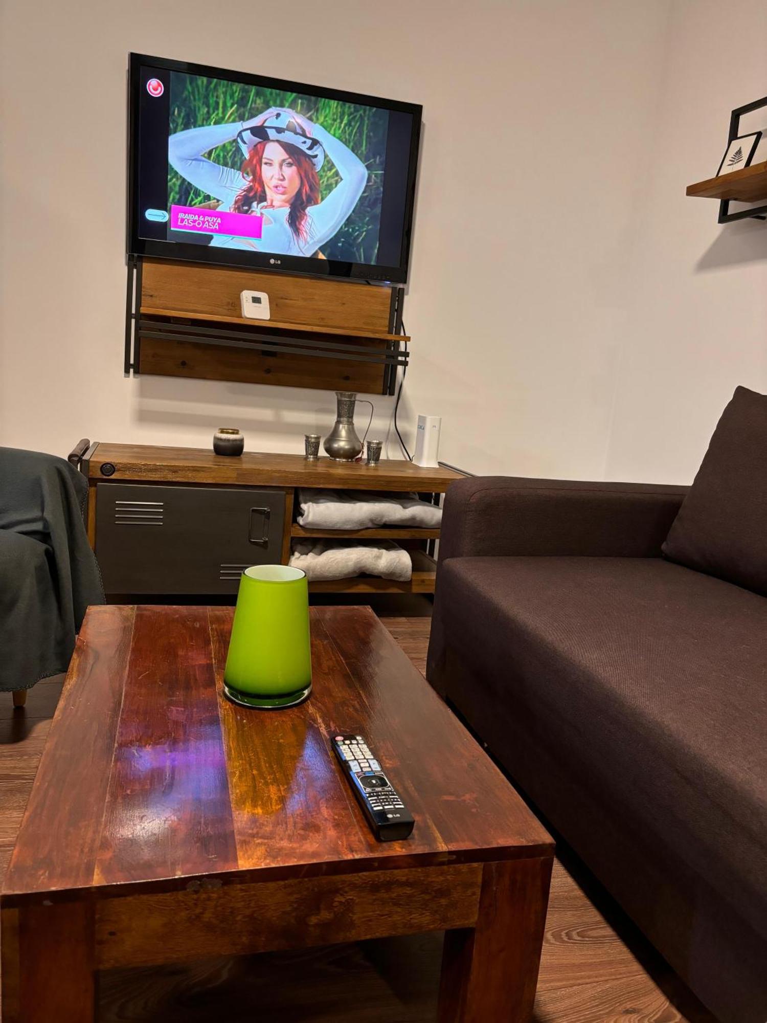 Mirvana Apartments Metheor Executive Suite Timişoara Buitenkant foto